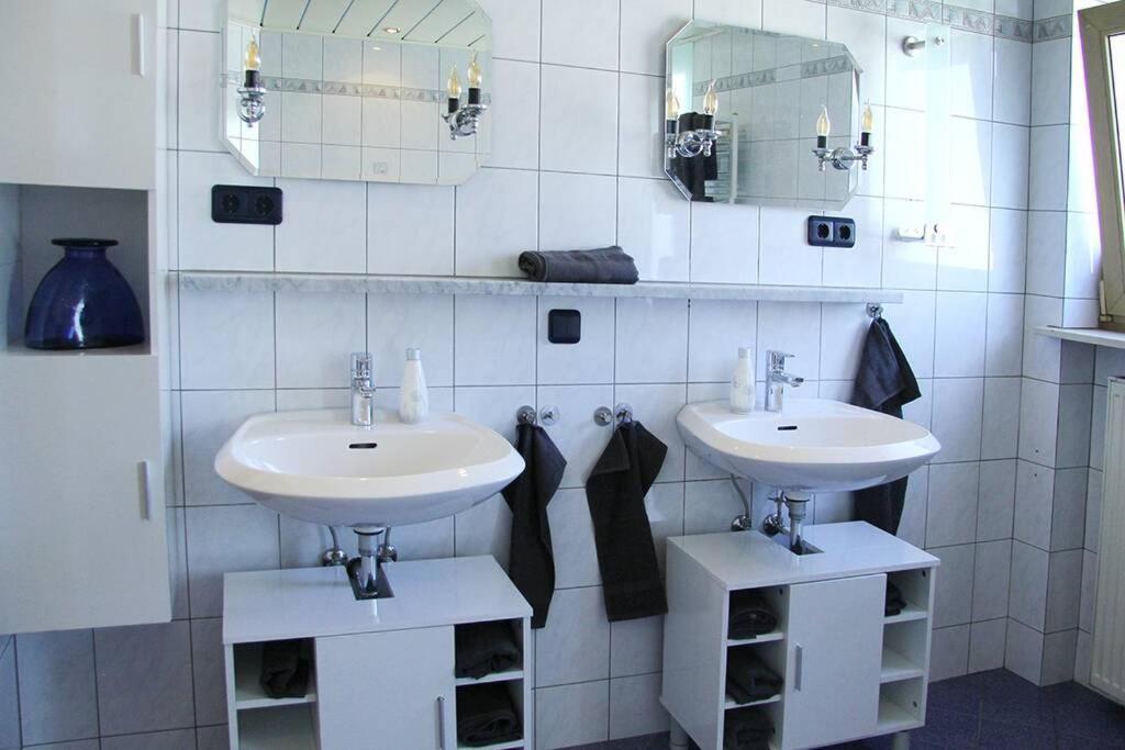 Schoene Helle Ferienwohnung In Waldnaehe برشينغ المظهر الخارجي الصورة