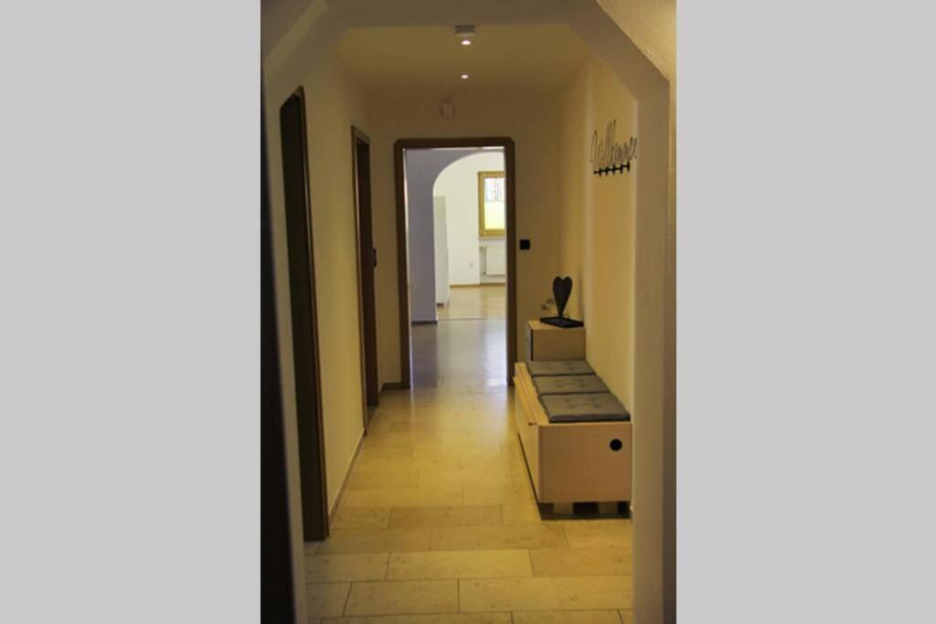 Schoene Helle Ferienwohnung In Waldnaehe برشينغ المظهر الخارجي الصورة