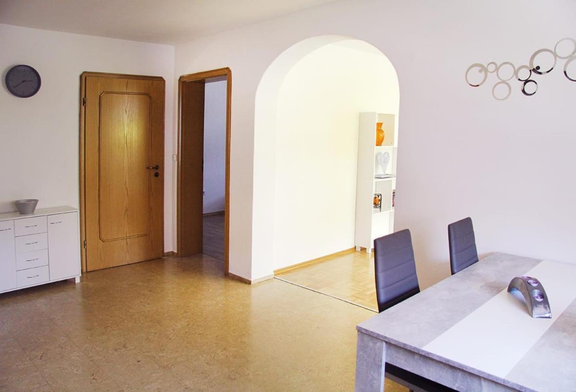Schoene Helle Ferienwohnung In Waldnaehe برشينغ المظهر الخارجي الصورة