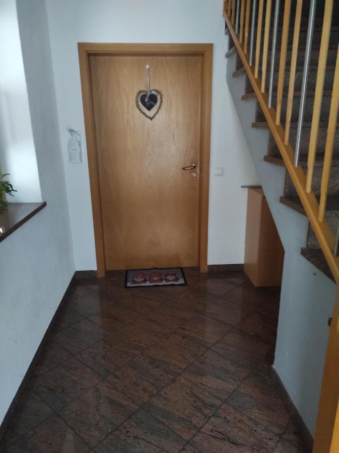 Schoene Helle Ferienwohnung In Waldnaehe برشينغ المظهر الخارجي الصورة